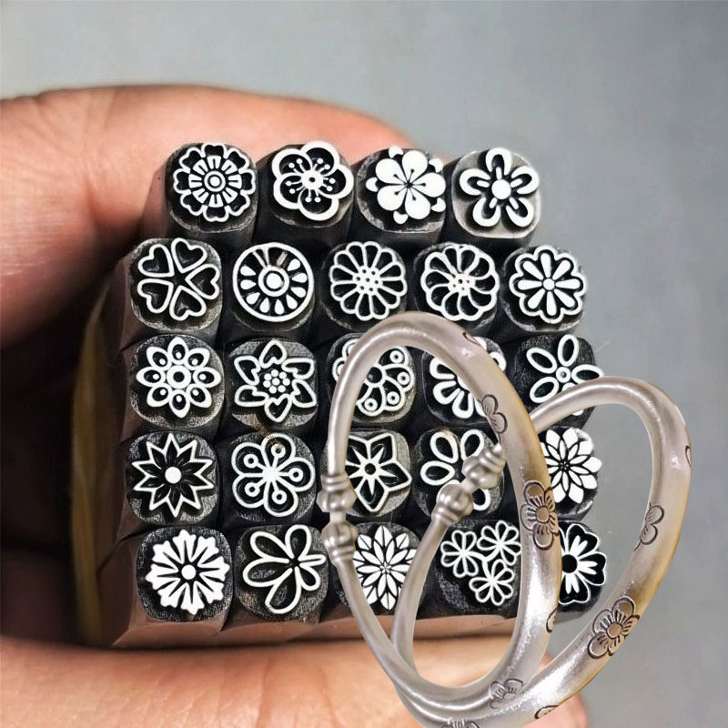 Leatherwork Punching Tool - 5/7mm Flower Pattern Metal Stamping Tool