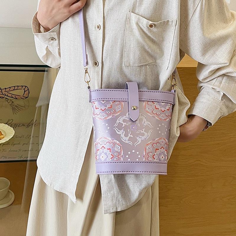 DIY Knitted Bag - Pink Vintage - Leatherwork Drawing review and price